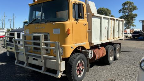 Mack FR 700 Tipper