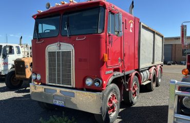 Kenworth 8 Wheeler Tipper