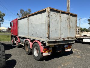 Kenworth 8 Wheeler Tipper