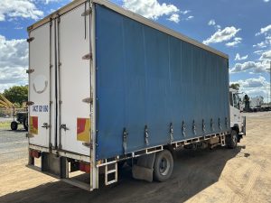 UD 2011 Condor Truck