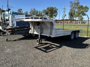 Gooseneck Trailer and Camper Van