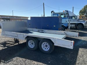 Gooseneck Trailer and Camper Van