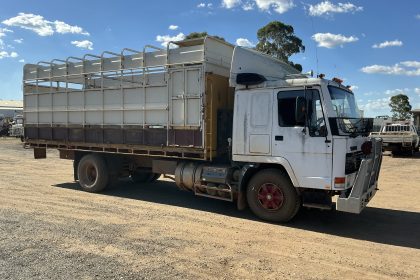 Volvo F17 1987 Truck
