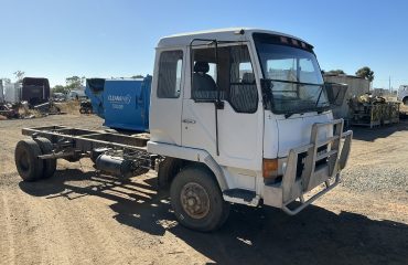 FK 1990 Mitsubishi Truck