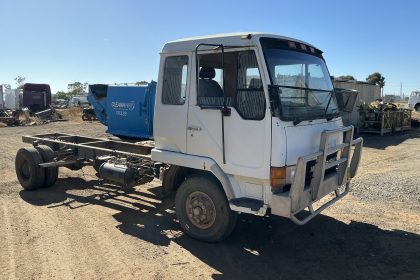 FK 1990 Mitsubishi Truck