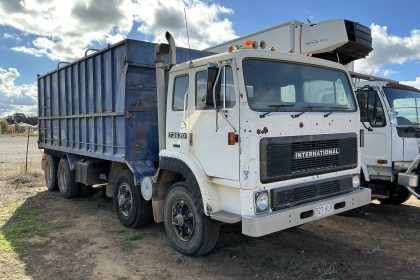 Inter T2670 Truck