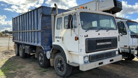 Inter T2670 Truck